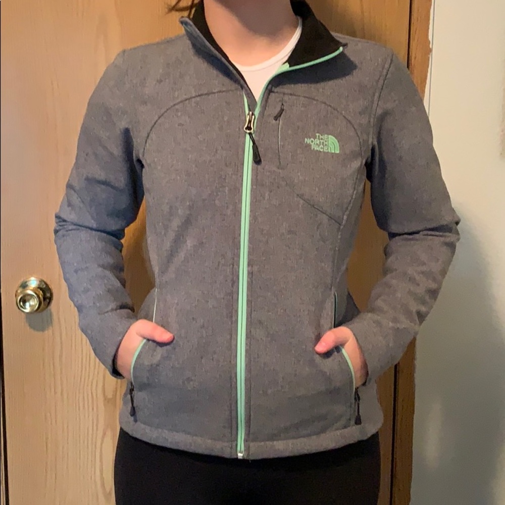 Woman’s North face Jacket.